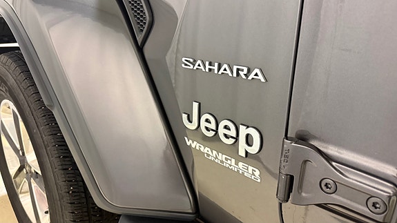 Jeep Wrangler Unlimited 11 of 27