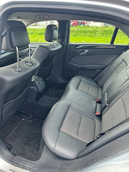Mercedes-Benz E250 6 of 11