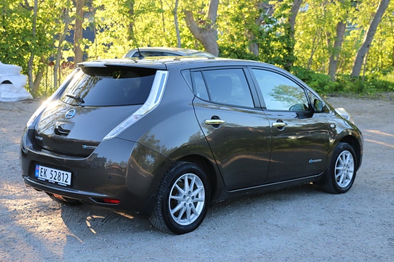Nissan Leaf 5 of 30