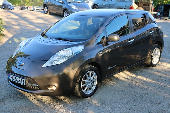 Nissan Leaf 2 of 30