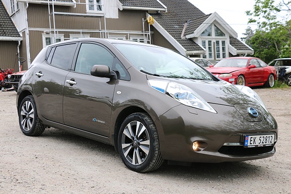 Nissan Leaf 28 of 30