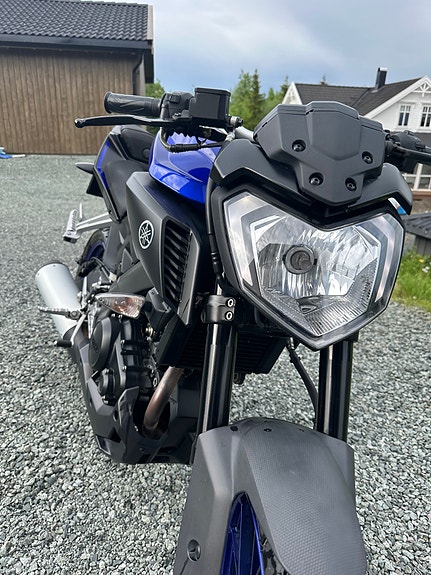 Yamaha MT-125 2 of 5