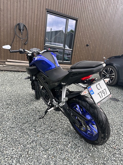 Yamaha MT-125 4 of 5