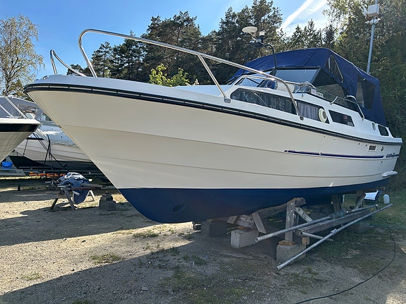 Marex 77 Holiday 1988 mod. Motor: Yanmar 77 1989 mod. til salgs 4 of 5