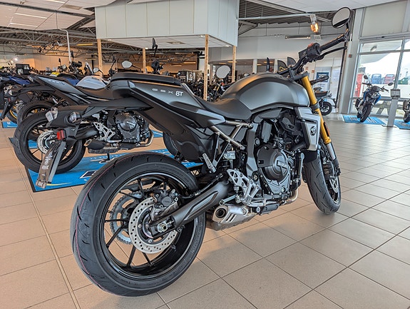 Suzuki GSX-8T 3 of 5