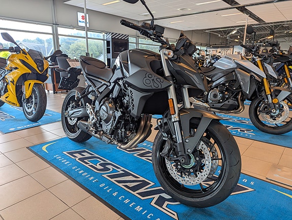 Suzuki GSX-8S