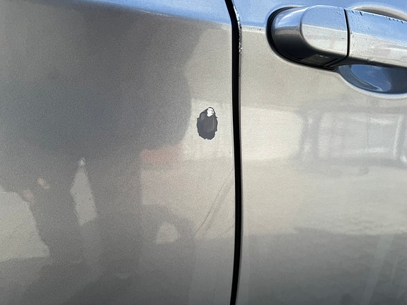 BMW 320d 9 of 16