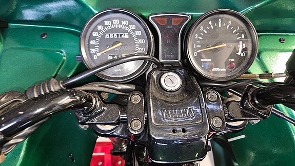 Yamaha XS 1100 2 of 5