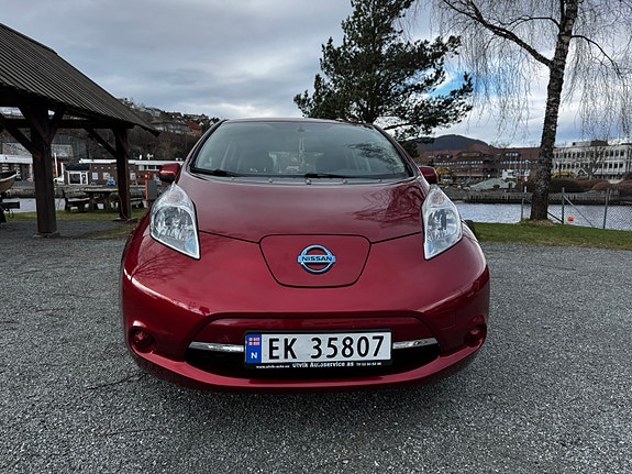 Nissan Leaf 3 of 30