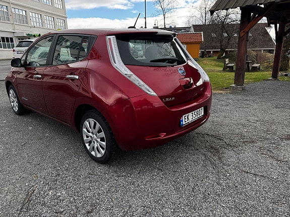 Nissan Leaf 13 of 30