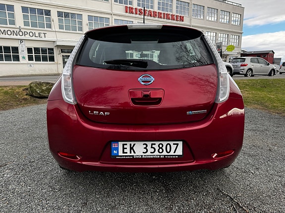 Nissan Leaf 10 of 30