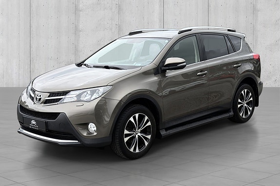 Toyota RAV4 3 of 5
