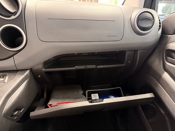 Citroen Berlingo 18 of 21