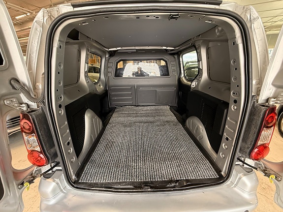 Citroen Berlingo 8 of 21