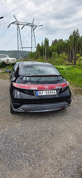 Honda Civic 4 of 5