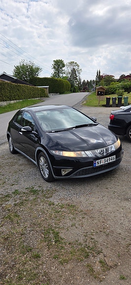 Honda Civic 2 of 5