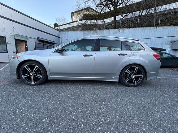 Honda Accord 3 of 13