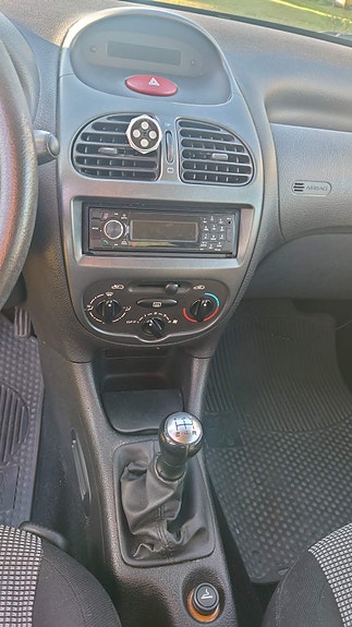 Peugeot 206 10 of 11