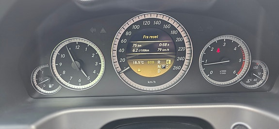 Mercedes-Benz E250 22 of 30