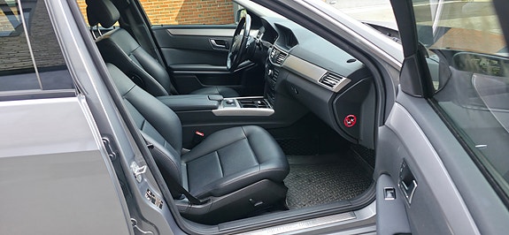 Mercedes-Benz E250 19 of 30