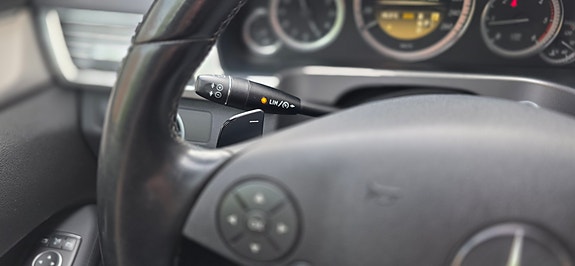 Mercedes-Benz E250 24 of 30