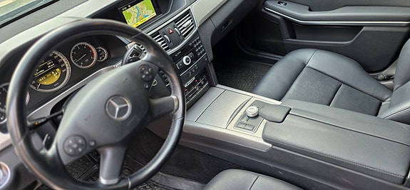 Mercedes-Benz E250 29 of 30