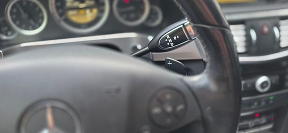 Mercedes-Benz E250 25 of 30