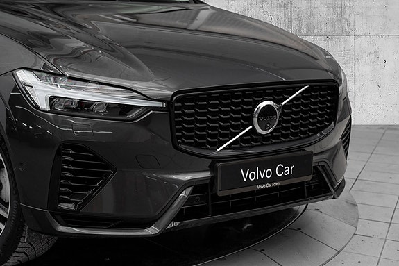 Volvo XC60 3 of 5