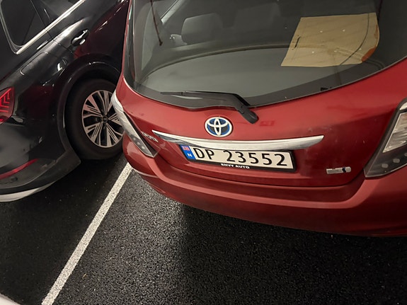 Toyota Yaris 15 of 18