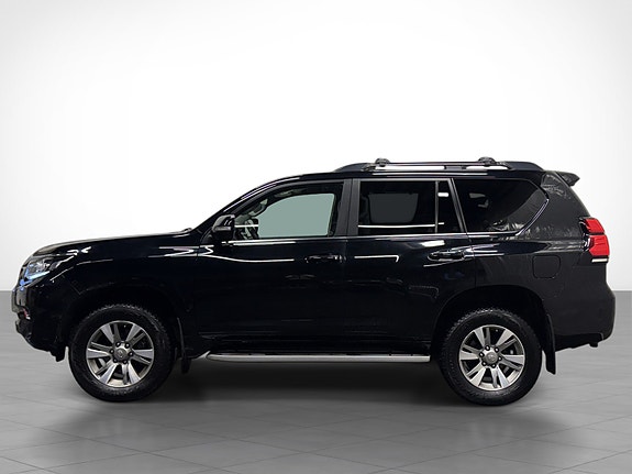 Toyota Land Cruiser 4 of 5