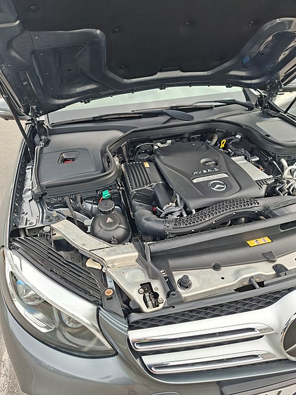 Mercedes-Benz GLC350 e 8 of 18