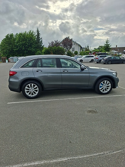 Mercedes-Benz GLC350 e 5 of 18