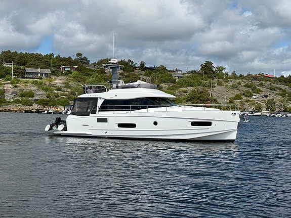 Azimut MAGELLANO 43 FLY - Særdeles Velutstyrt - 3 Kabiner - Joystick - Skipsreg 4 of 5