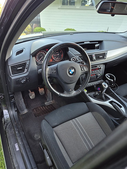 BMW X1 5 of 6