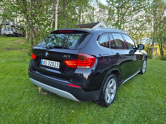 BMW X1 3 of 6