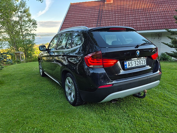 BMW X1 2 of 6