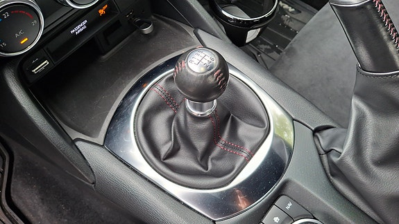 Mazda MX-5 14 of 30