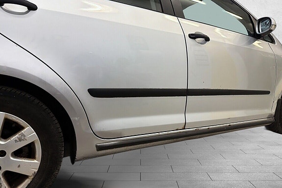 Volkswagen Golf Plus 19 of 27