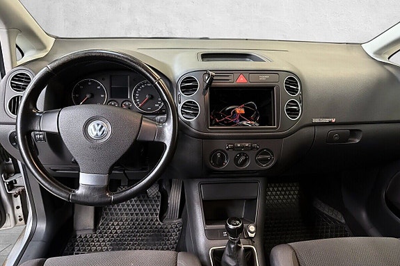Volkswagen Golf Plus 15 of 27