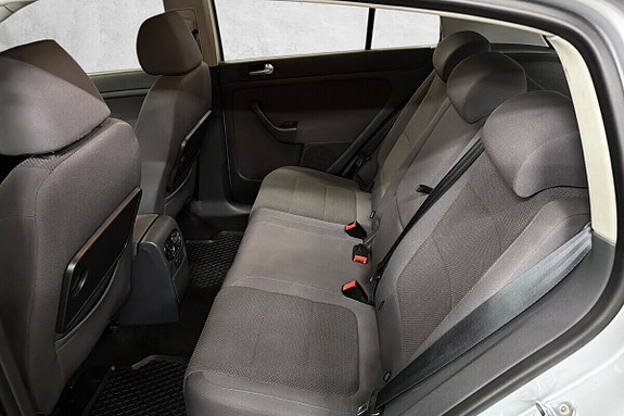 Volkswagen Golf Plus 12 of 27