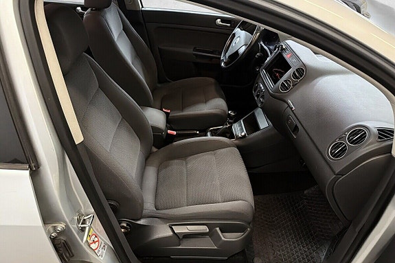 Volkswagen Golf Plus 9 of 27