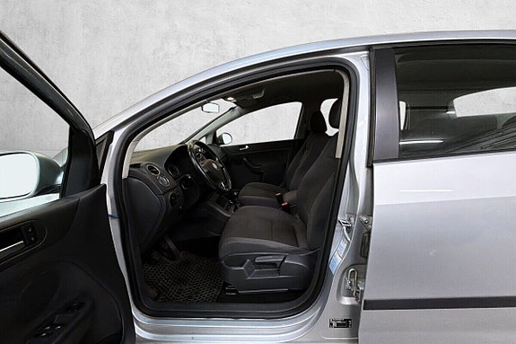 Volkswagen Golf Plus 13 of 27