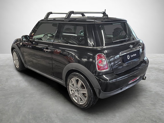 MINI One 3 of 5