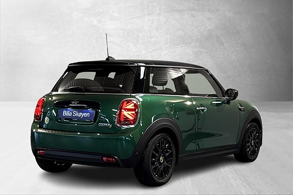 MINI Cooper SE 3 of 5