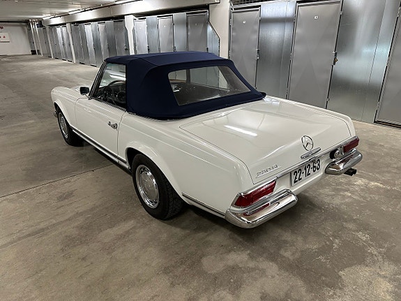 Mercedes-Benz 230 SL 5 of 20