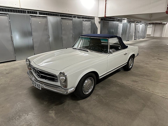 Mercedes-Benz 230 SL 19 of 20