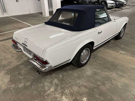 Mercedes-Benz 230 SL 2 of 20