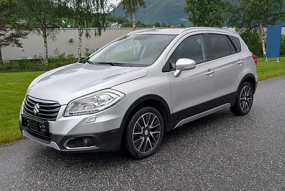 Suzuki SX4 S-Cross 3 of 5