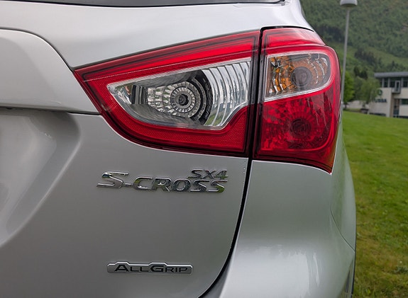 Suzuki SX4 S-Cross 6 of 17