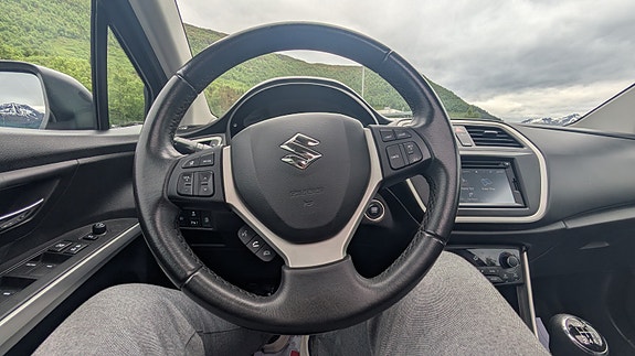 Suzuki SX4 S-Cross 15 of 17